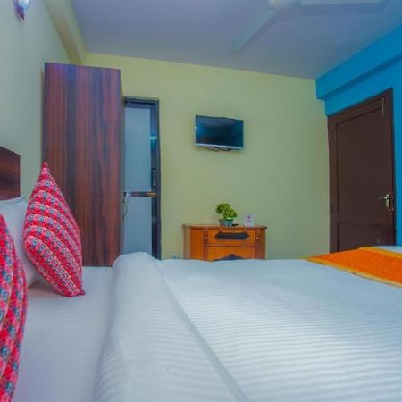 Oyo 492 Hotel Yeti Home Katmandu Dış mekan fotoğraf