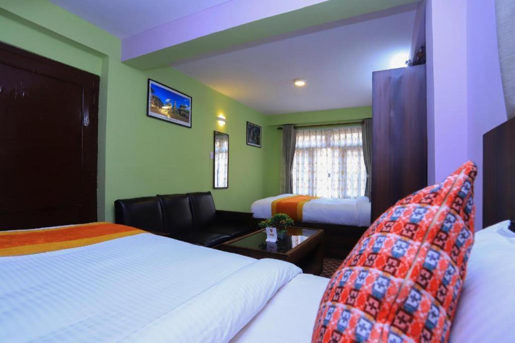 Oyo 492 Hotel Yeti Home Katmandu Dış mekan fotoğraf