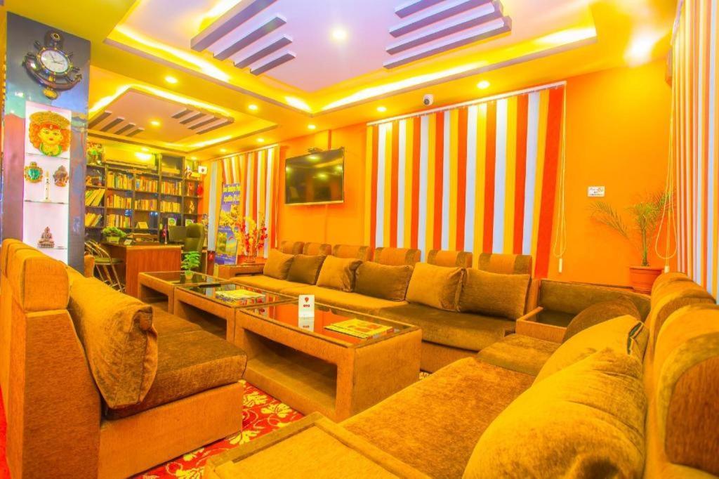 Oyo 492 Hotel Yeti Home Katmandu Dış mekan fotoğraf