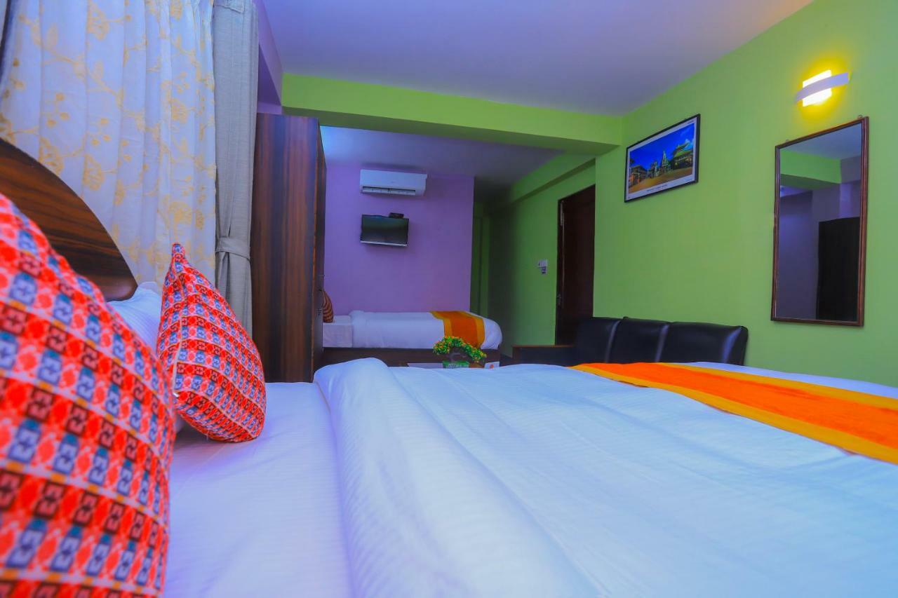 Oyo 492 Hotel Yeti Home Katmandu Dış mekan fotoğraf
