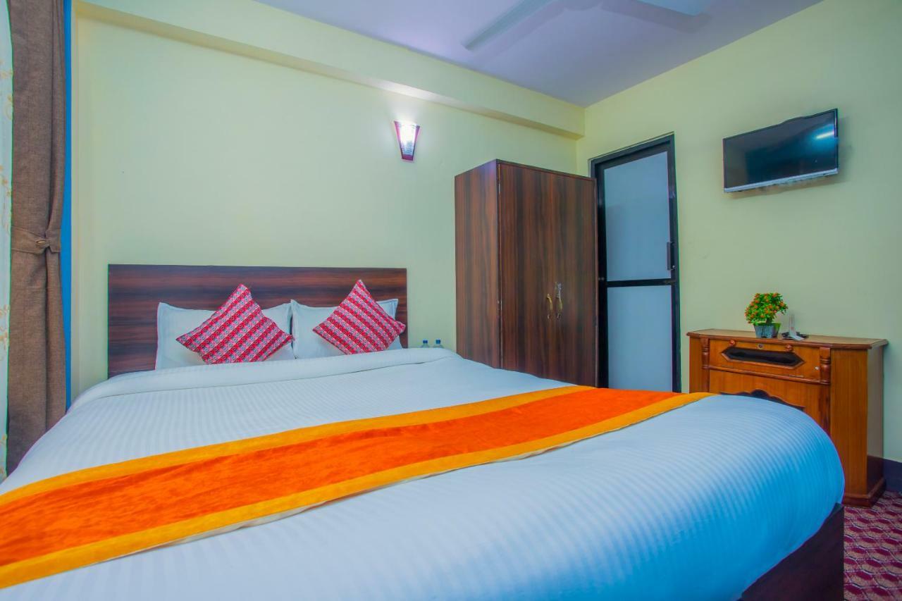 Oyo 492 Hotel Yeti Home Katmandu Dış mekan fotoğraf